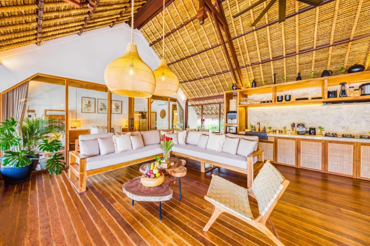 Villa Atlanta - New Luxury 7bdr Prime Location Seminyak (Bali)